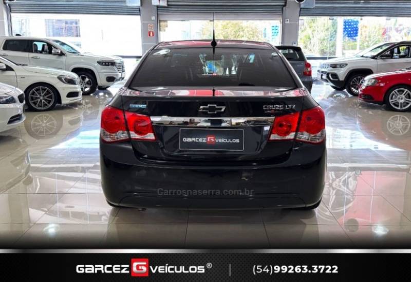 CHEVROLET - CRUZE - 2014/2014 - Preta - R$ 66.000,00