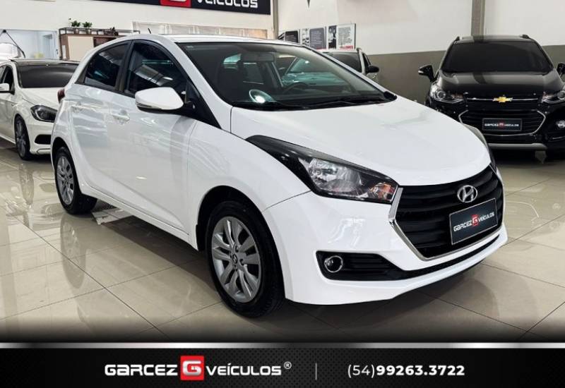HYUNDAI - HB20 - 2015/2016 - Branca - R$ 52.000,00