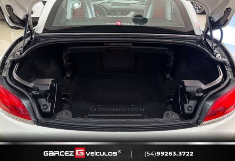 BMW - Z4 - 2011/2012 - Branca - R$ 195.000,00