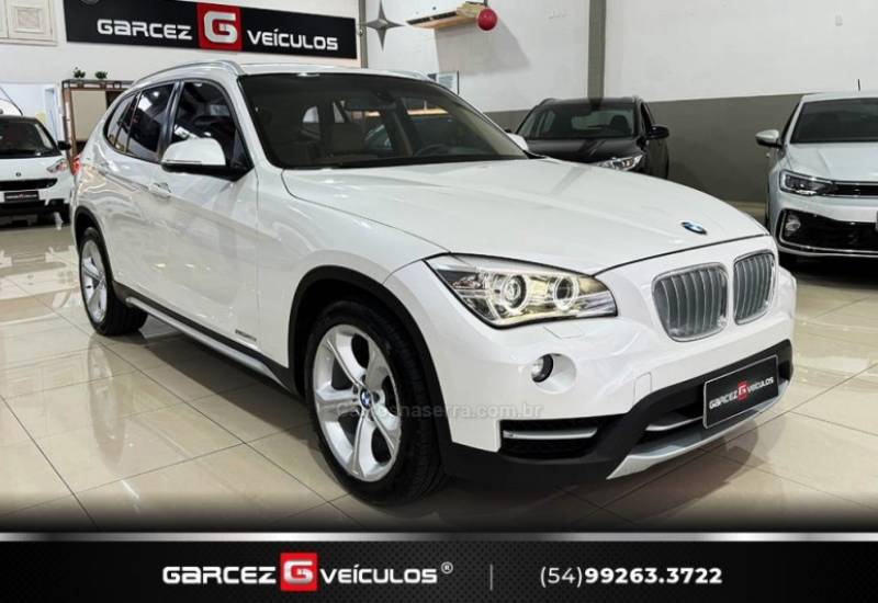 BMW - X1 - 2013/2014 - Branca - R$ 88.000,00