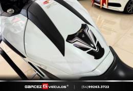 HONDA - NC 700X - 2014/2014 - Branca - R$ 34.000,00