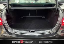 MERCEDES-BENZ - C 200 - 2022/2022 - Cinza - R$ 299.900,00