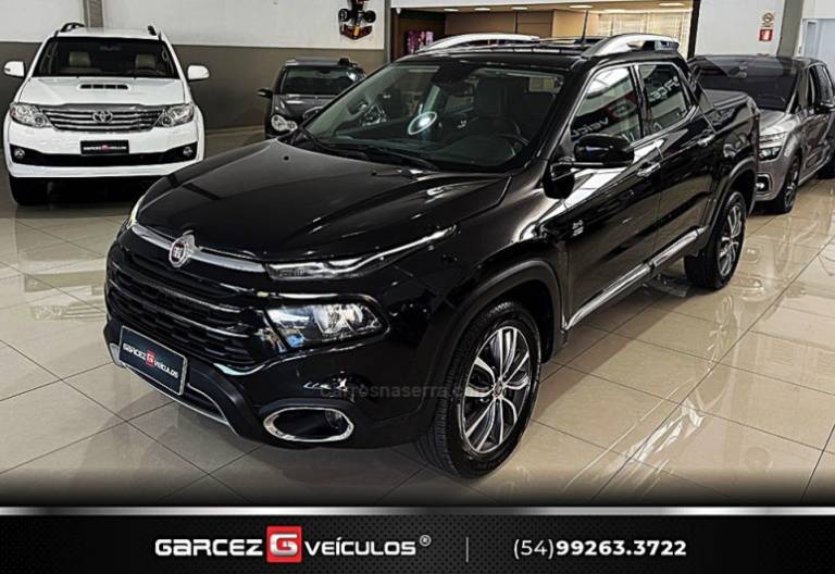 FIAT - TORO - 2020/2021 - Preta - R$ 121.900,00