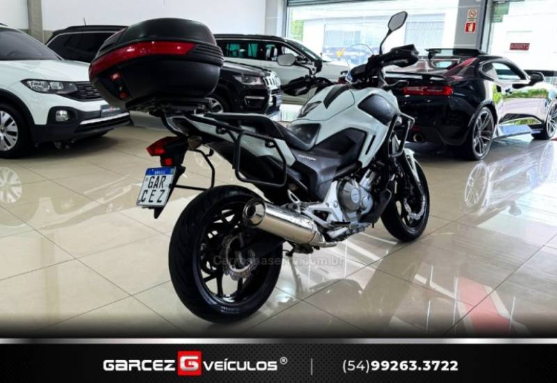 HONDA - NC 700X - 2014/2014 - Branca - R$ 34.000,00