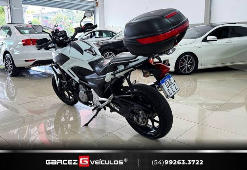 HONDA - NC 700X - 2014/2014 - Branca - R$ 34.000,00