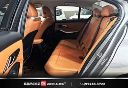 BMW - 320I - 2023/2023 - Cinza - R$ 237.000,00