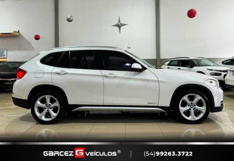 BMW - X1 - 2013/2014 - Branca - R$ 88.000,00