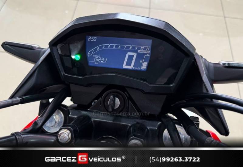 HONDA - CB 250F TWISTER - 2019/2019 - Vermelha - R$ 19.900,00