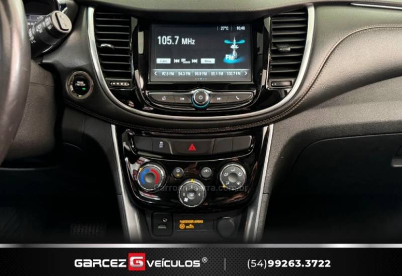 CHEVROLET - TRACKER - 2017/2018 - Preta - R$ 93.900,00