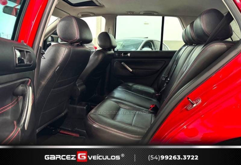 VOLKSWAGEN - GOLF - 2008/2009 - Vermelha - R$ 99.900,00