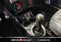 VOLKSWAGEN - CROSSFOX - 2005/2006 - Preta - R$ 32.900,00