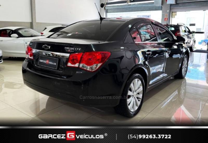 CHEVROLET - CRUZE - 2014/2014 - Preta - R$ 66.000,00