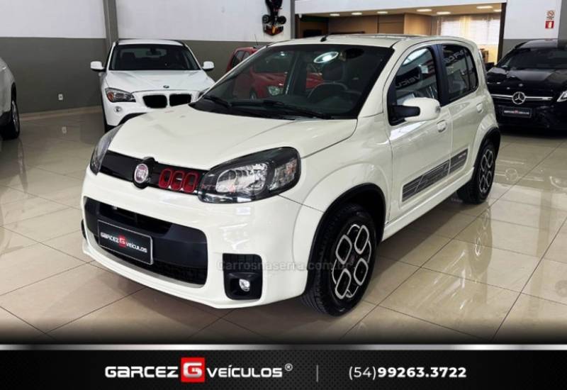 FIAT - UNO - 2014/2015 - Branca - R$ 45.900,00