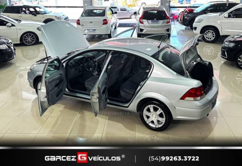CHEVROLET - VECTRA - 2008/2009 - Prata - R$ 39.900,00