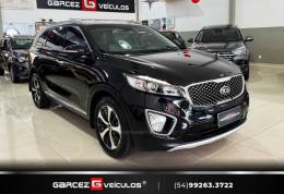 KIA MOTORS - SORENTO - 2015/2016 - Preta - R$ 115.000,00