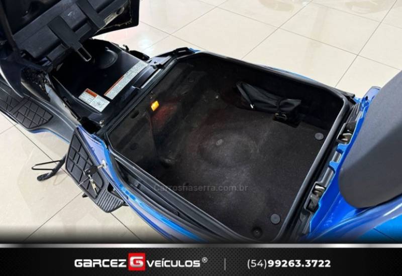 SUZUKI - BURGMAN - 2001/2001 - Azul - R$ 16.000,00