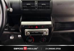 VOLKSWAGEN - CROSSFOX - 2005/2006 - Preta - R$ 32.900,00