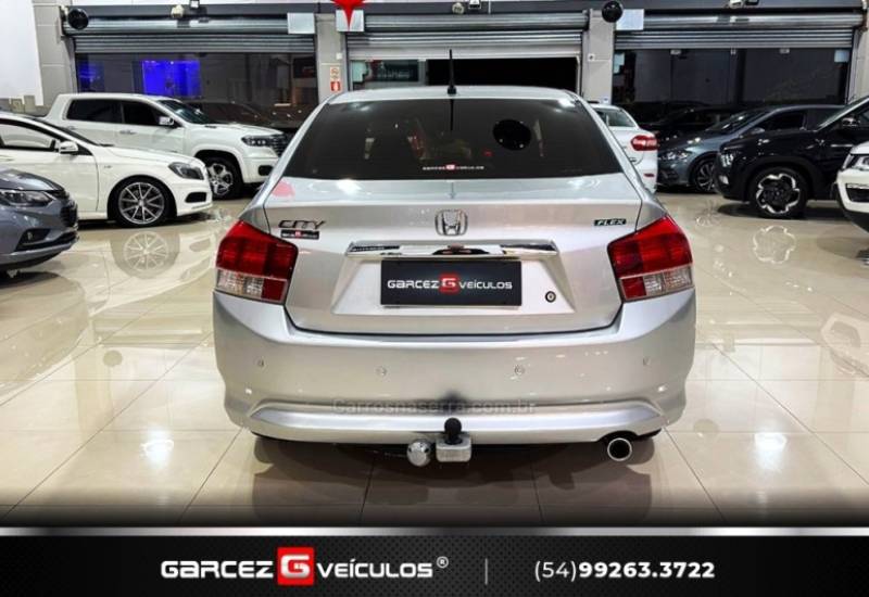 HONDA - CITY - 2010/2010 - Prata - R$ 45.000,00