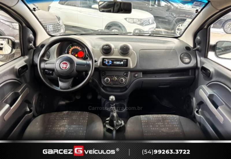 FIAT - UNO - 2014/2015 - Branca - R$ 35.900,00