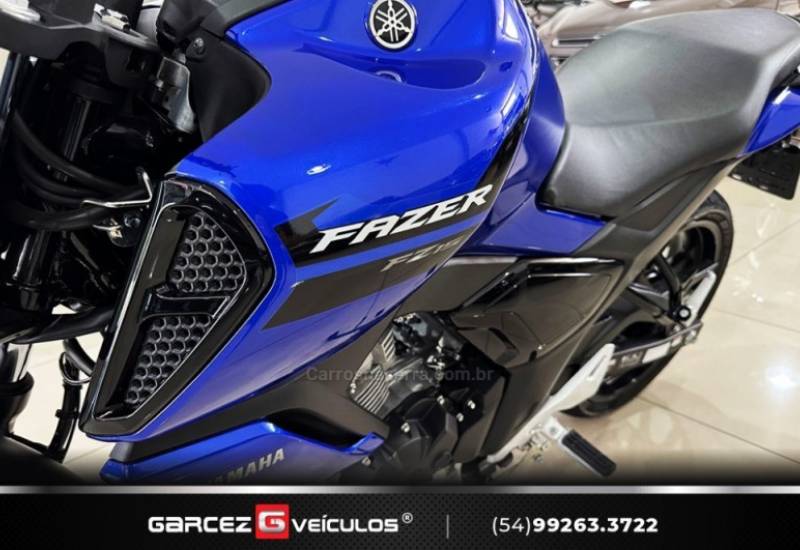 YAMAHA - FAZER - 2022/2023 - Azul - R$ 19.500,00