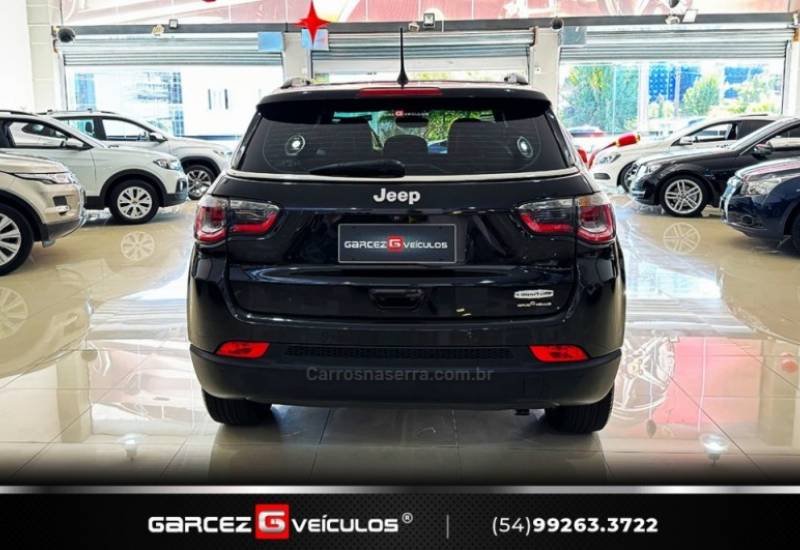 JEEP - COMPASS - 2018/2019 - Preta - R$ 99.900,00