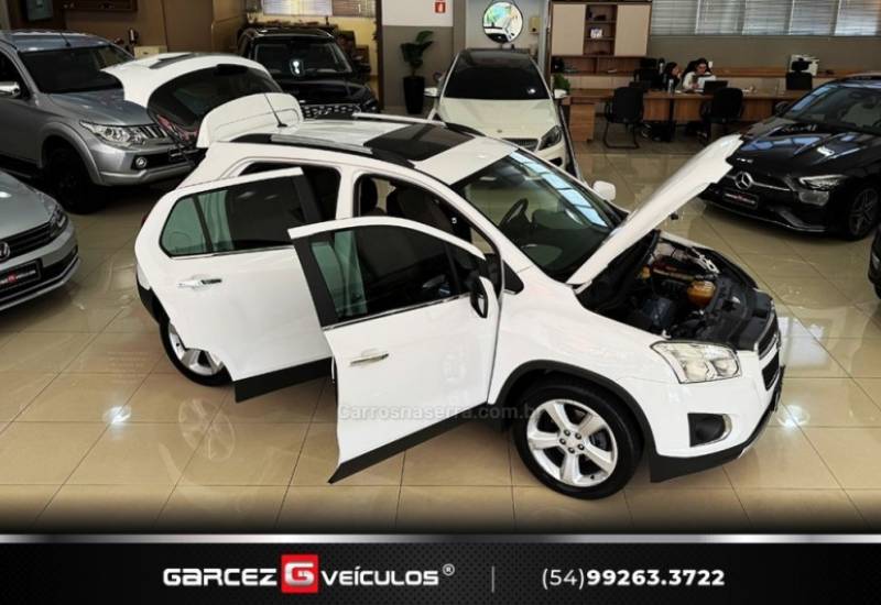 CHEVROLET - TRACKER - 2014/2015 - Branca - R$ 74.900,00