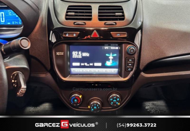 CHEVROLET - COBALT - 2017/2017 - Prata - R$ 59.000,00