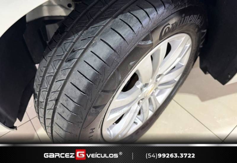 CHEVROLET - COBALT - 2017/2017 - Prata - R$ 59.000,00
