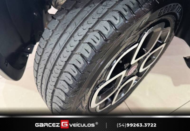 FIAT - UNO - 2014/2015 - Branca - R$ 45.900,00