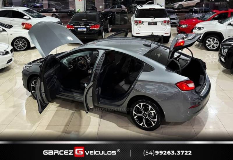 CHEVROLET - CRUZE - 2023/2023 - Cinza - R$ 125.900,00