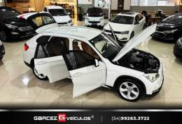 BMW - X1 - 2013/2014 - Branca - R$ 88.000,00