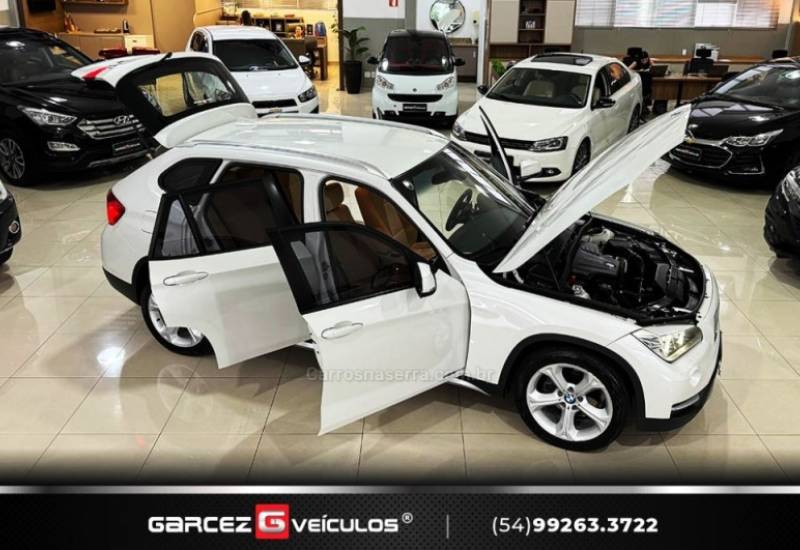 BMW - X1 - 2013/2014 - Branca - R$ 88.000,00