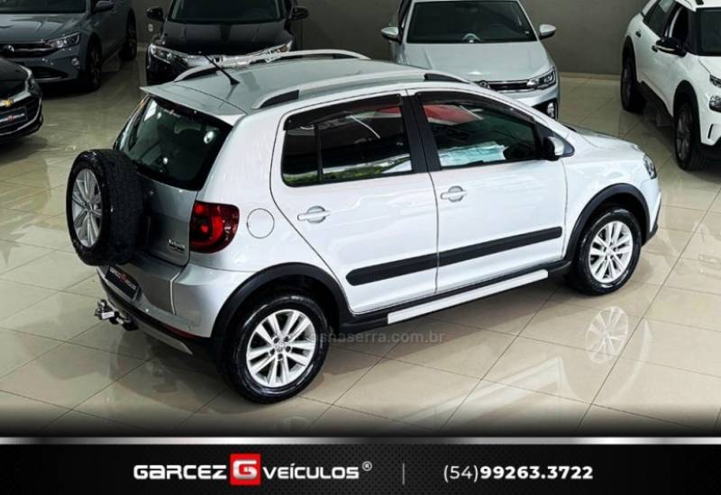 VOLKSWAGEN - CROSSFOX - 2013/2013 - Prata - R$ 42.900,00