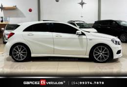 MERCEDES-BENZ - A 250 - 2014/2015 - Branca - R$ 119.900,00