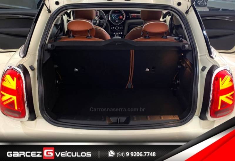 MINI - COOPER - 2019/2020 - Branca - R$ 156.000,00