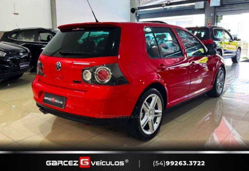 VOLKSWAGEN - GOLF - 2008/2009 - Vermelha - R$ 99.900,00