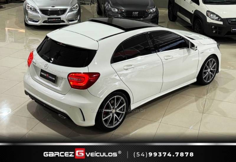 MERCEDES-BENZ - A 250 - 2014/2015 - Branca - R$ 119.900,00