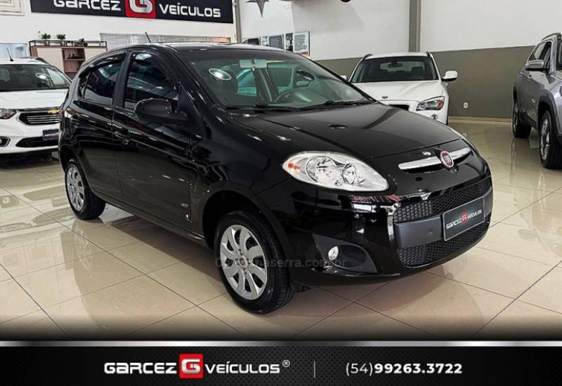 FIAT - PALIO - 2016/2016 - Preta - R$ 43.900,00