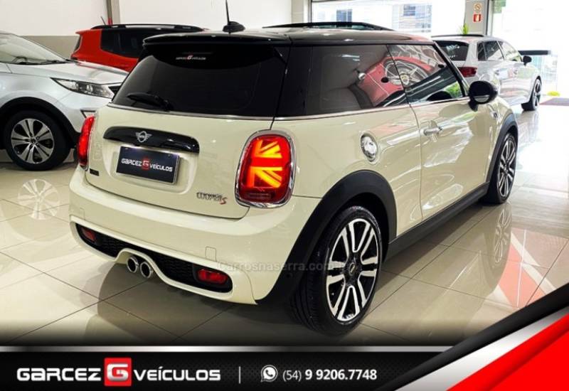 MINI - COOPER - 2019/2020 - Branca - R$ 156.000,00