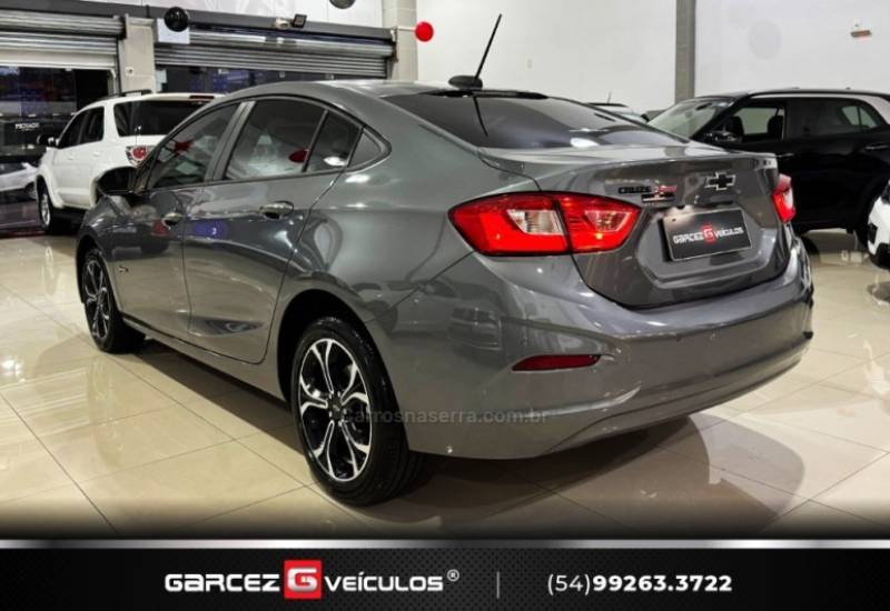 CHEVROLET - CRUZE - 2023/2023 - Cinza - R$ 125.900,00