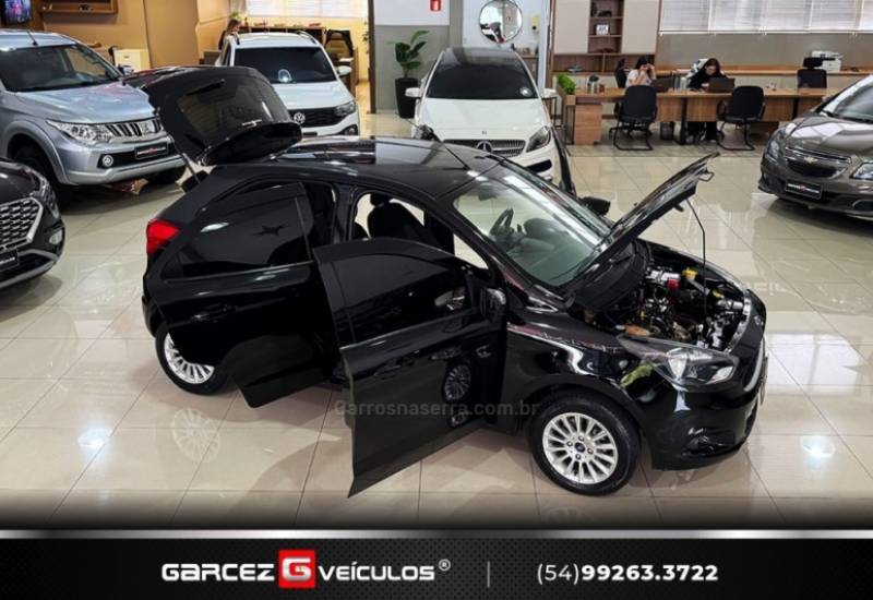FORD - KA - 2015/2015 - Preta - R$ 41.900,00