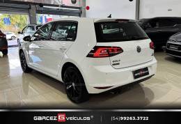 VOLKSWAGEN - GOLF - 2014/2015 - Branca - R$ 83.900,00