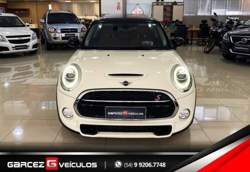 MINI - COOPER - 2019/2020 - Branca - R$ 156.000,00