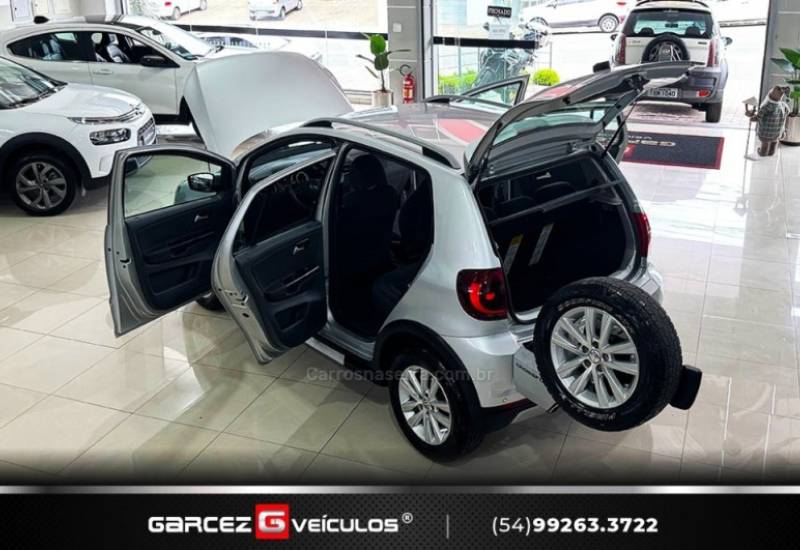 VOLKSWAGEN - CROSSFOX - 2013/2013 - Prata - R$ 42.900,00