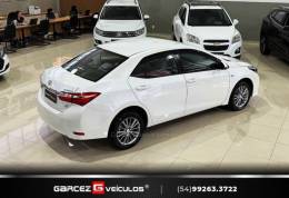 TOYOTA - COROLLA - 2015/2016 - Branca - R$ 88.000,00