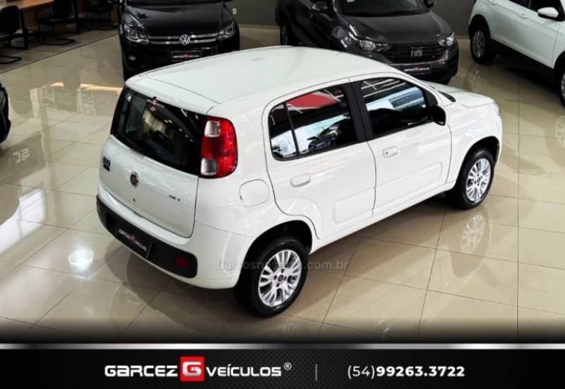 FIAT - UNO - 2014/2015 - Branca - R$ 35.900,00