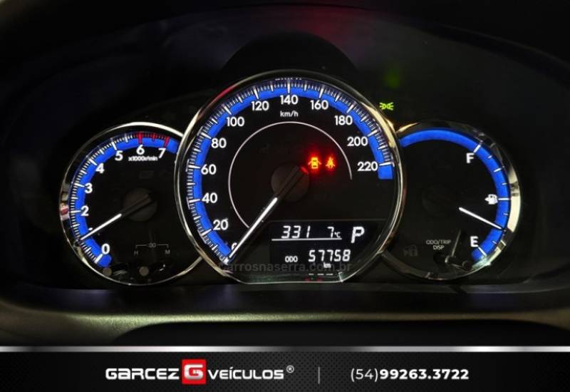 TOYOTA - YARIS - 2019/2019 - Prata - R$ 77.900,00