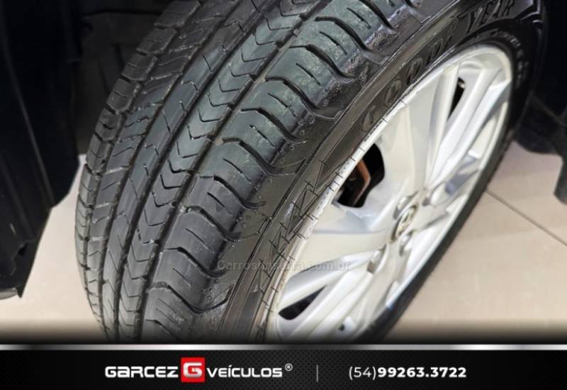 TOYOTA - YARIS - 2019/2019 - Prata - R$ 77.900,00