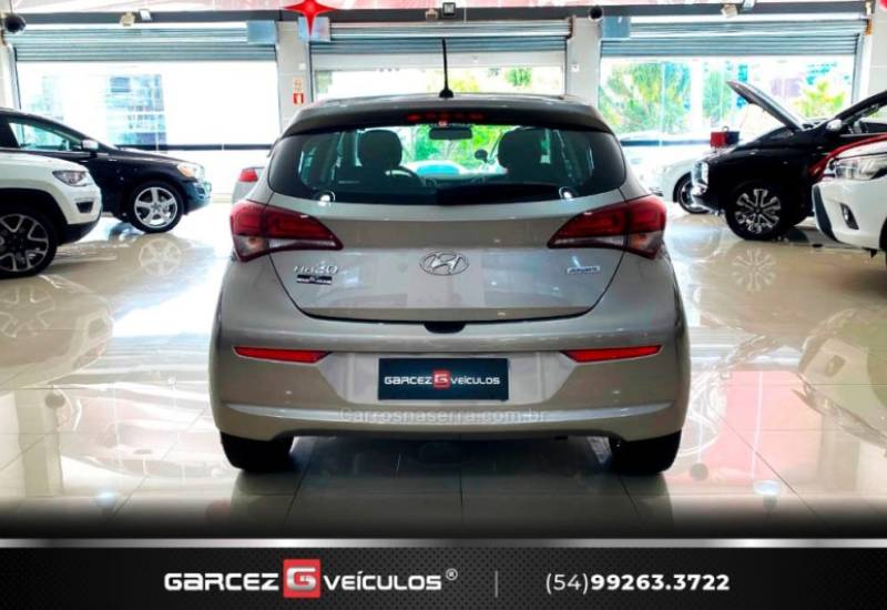 HYUNDAI - HB20 - 2019/2019 - Prata - R$ 71.900,00