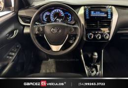 TOYOTA - YARIS - 2019/2019 - Prata - R$ 77.900,00